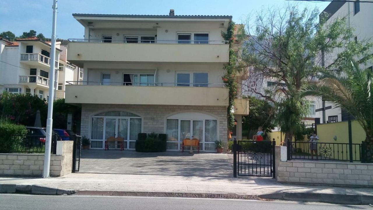 Apartmani Morango Podstrana Luaran gambar